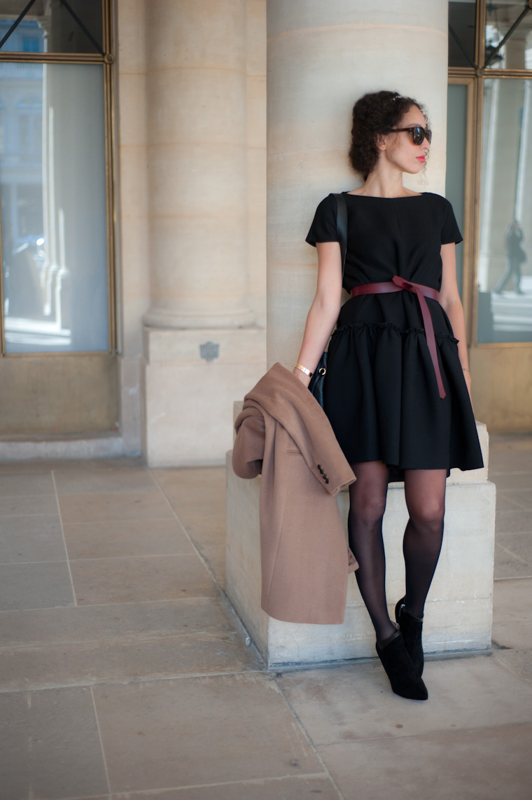 petite-robe-noire-cacharel-chic-9